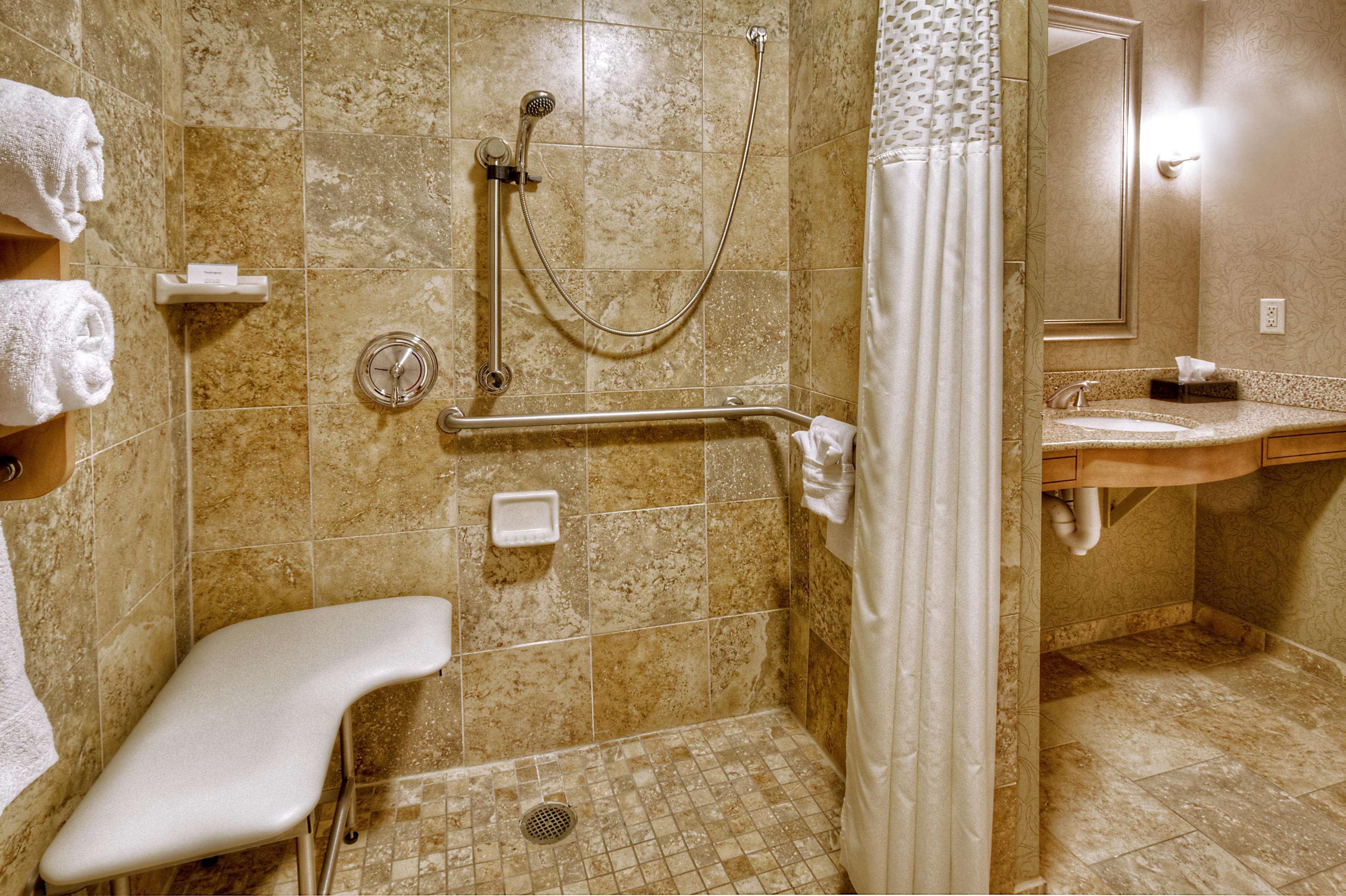 Hotel Hampton & Nashville-vanderbilt-elliston Place
