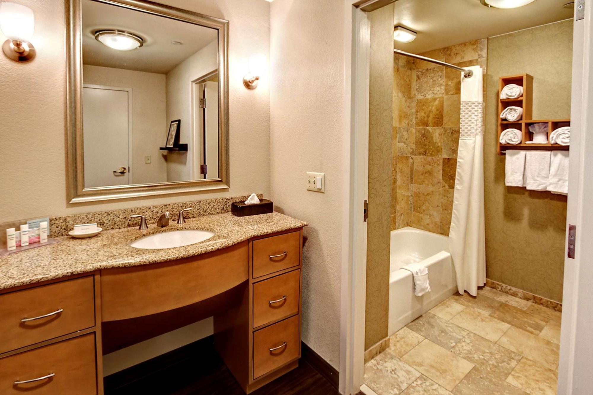 Hotel Hampton & Nashville-vanderbilt-elliston Place 3*